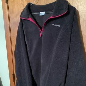 Columbia Black with Pink Half Zip size Large